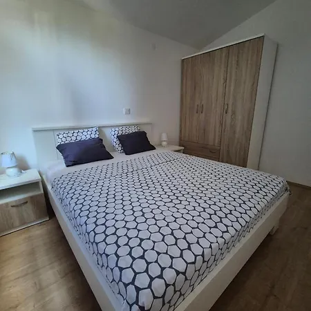 Casa de Férias Kuca Za Odmor Postonjski