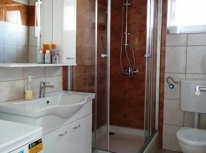 Kuca Za Odmor Postonjski بيت للعطل