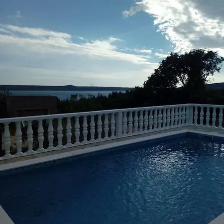 Kuca Za Odmor Postonjski Tatil Evi Maslenica